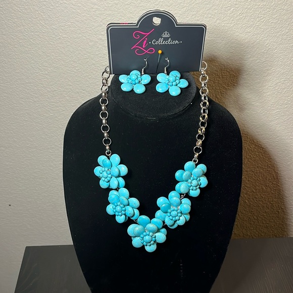 Paparazzi Zi Collection Necklace and Earring set. Brand new/never worn. - Picture 1 of 3